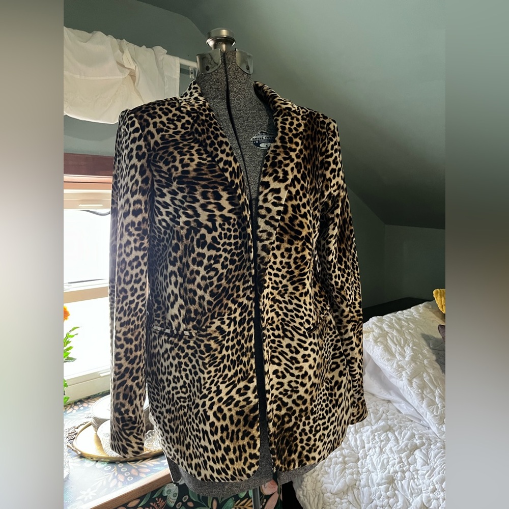 Libby Edelman Animal Print Blazer